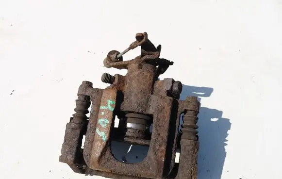 Rear brake caliper