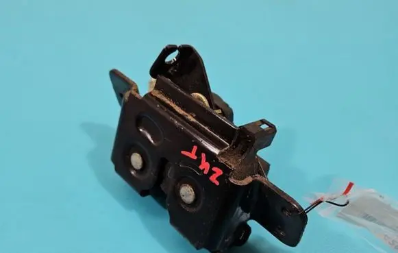 Dodge Caliber Tailgate/trunk/boot lock/catch/latch 176AAA IMPRK1428231