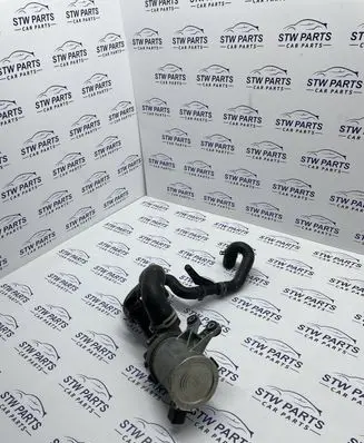 Mercedes-Benz C W205 Engine coolant pipe/hose 2742002982