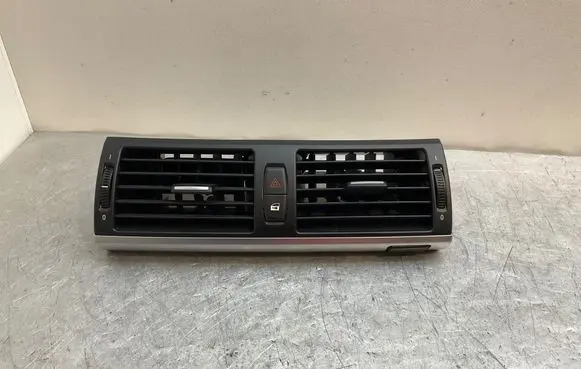 BMW X5 E70 Dash center air vent grill 9210705 9220101 14482110