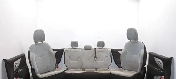 Jeep Renegade Seat set