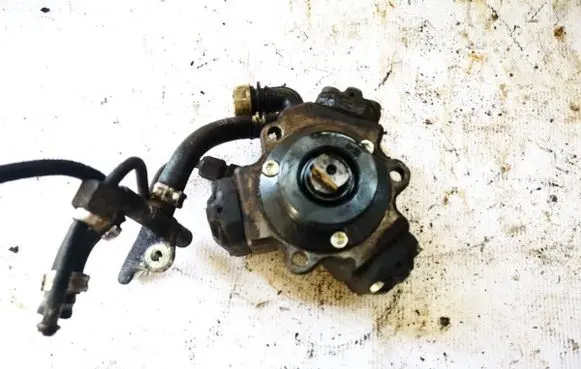 Fuel injection high pressure pump