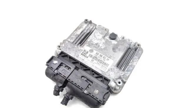 Volkswagen Golf V Engine control unit/module 03G906021KH 0281013226