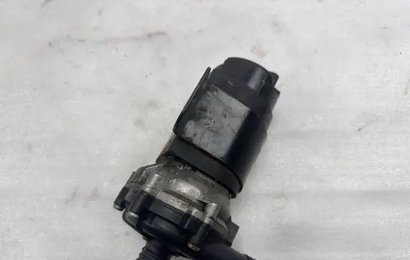 Mercedes-Benz CLS C218 X218 Electric auxiliary coolant/water pump 0392022010