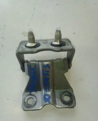 Subaru B9 Tribeca Tailgate/trunk/boot hinge