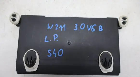 Mercedes-Benz E W211 Door control unit/module 2118701985