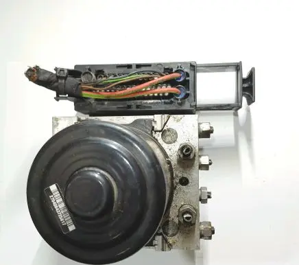 Volkswagen Transporter - Caravelle T5 ABS Pump 7E0907379F 7E0907379H