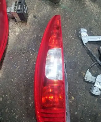 Mitsubishi Colt Rear/tail lights MR957373 27950102 11012006