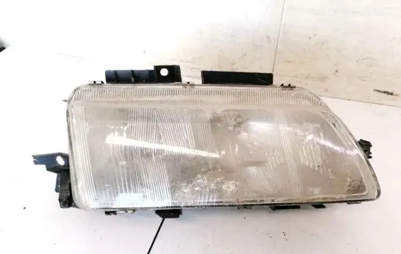 Peugeot 605 Headlight/headlamp 084660