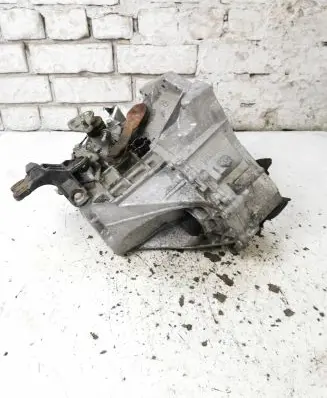 Peugeot 108 Manual 5 speed gearbox 20TT55
