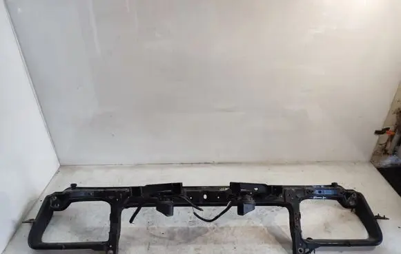 Chrysler 300 - 300C Radiator support slam panel