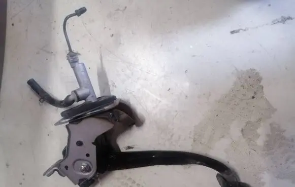 KIA Ceed Clutch pedal 