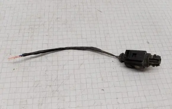 Volkswagen Golf V Sensor 1J0973702