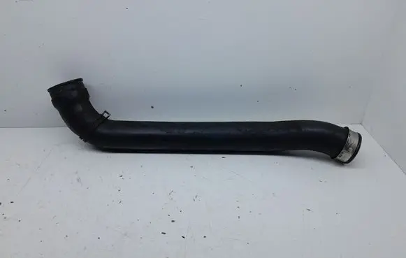 Intercooler hose/pipe