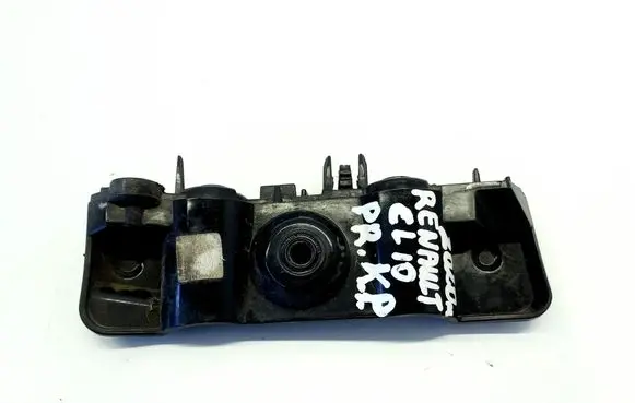 Renault Clio V Front bumper mounting bracket 622232063R