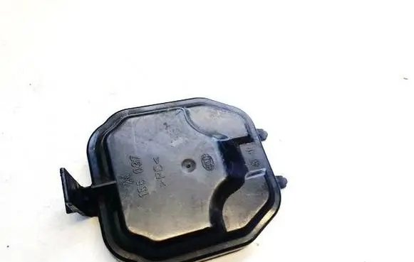 BMW 7 E65 E66 Headlight/headlamp dust cover 155037