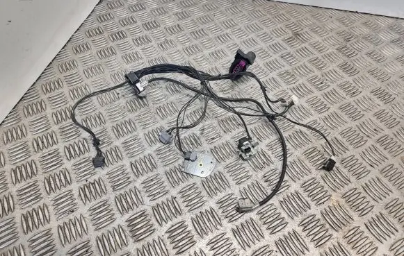 Mercedes-Benz E W212 Headlight/headlamp wiring loom/harness 1304487044