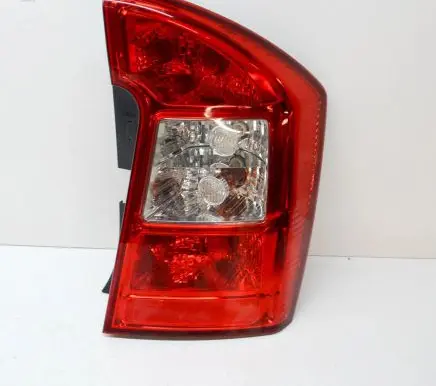 KIA Carens III Rear/tail lights 92402100