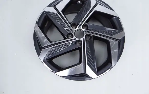Hyundai Tucson IV NX4 R19 alloy rim 