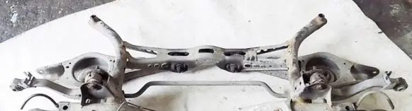 Volkswagen Jetta V Rear beam 