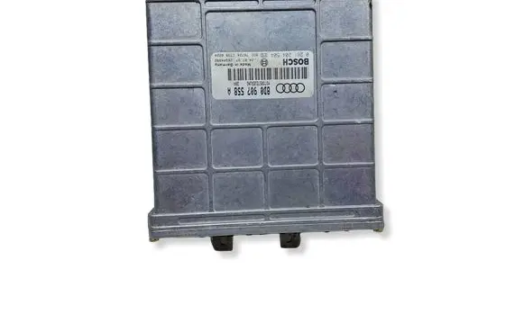 Audi A4 S4 B5 8D Engine control unit/module 8D0907558AKASACJ 8D0907558A