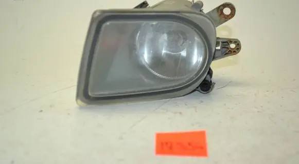 Volvo V50 Front fog light 30698629 82455