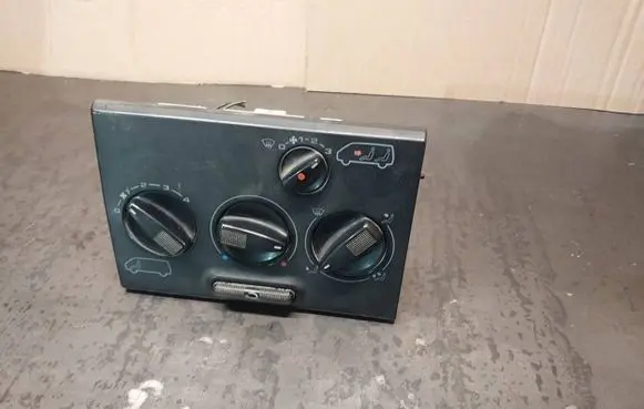 Volkswagen Transporter - Caravelle T4 Climate control unit 7D1819045 7D0959511