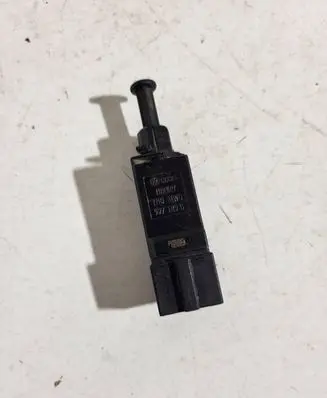 Volkswagen Golf IV Brake pedal sensor switch 927189D