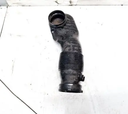 Opel Vectra B Air intake hose/pipe 90536543