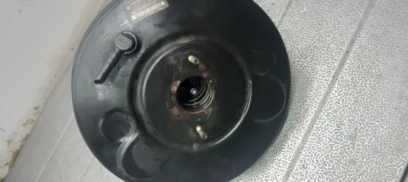 Renault Laguna II Brake booster
