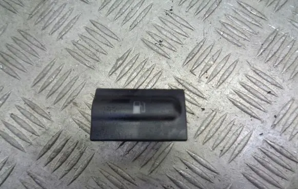 Skoda Octavia Mk1 (1U) Fuel tank opening switch 