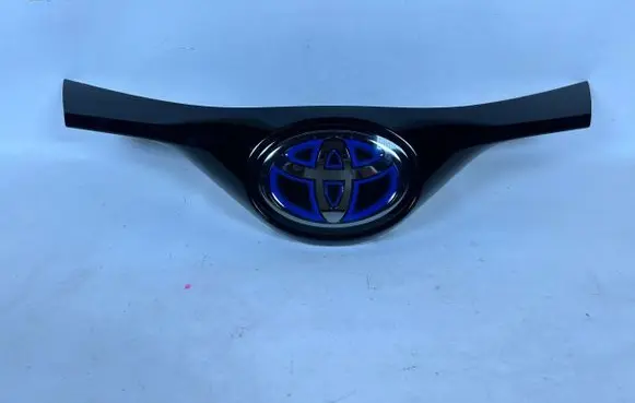 Toyota C-HR I Front grill