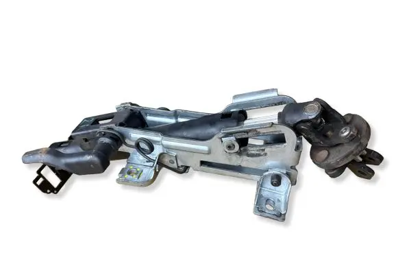 Volvo XC70 Steering wheel axle T260402597