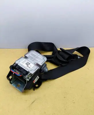 Mercedes-Benz E W211 Front seatbelt 2118604186 040657