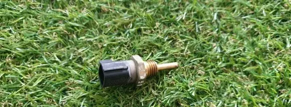 Nissan Leaf I (ZE0) Coolant temperature sensor 22630-3NA0A