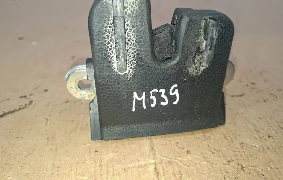Volkswagen Tiguan Tailgate/trunk/boot lock/catch/latch 5M0827505E