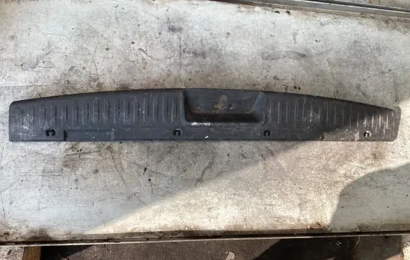 Chrysler Town u0026 Country V Trunk/boot sill cover protection P0ZR38DX9AC 03102014