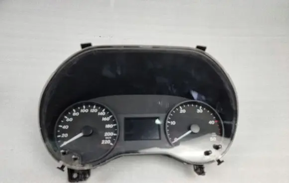 Speedometer (instrument cluster)