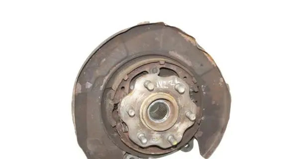 Nissan Pathfinder R51 Rear wheel hub