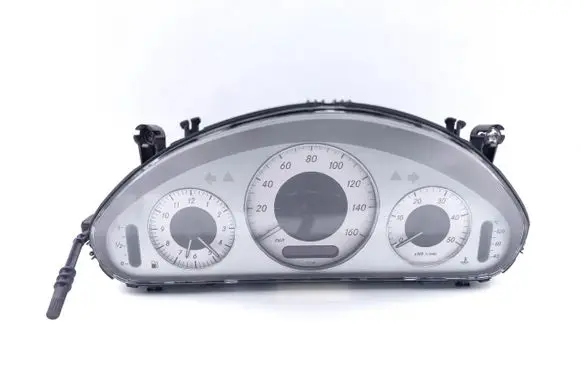 Mercedes-Benz E W211 Speedometer (instrument cluster) A2115403847