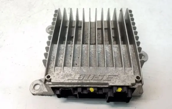 Chevrolet Volt I Sound amplifier 20760438