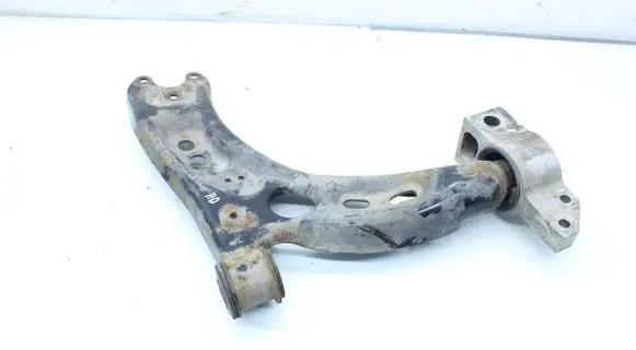 Volkswagen PASSAT B7 Front lower control arm/wishbone