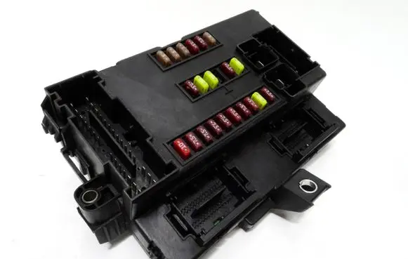 Citroen Jumper Fuse module 1388706080 116RAI000029 10R041061