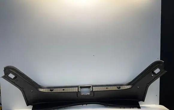 Mercedes-Benz E W211 Trunk/boot sill cover protection A2116900641 BBP130601 2116900641