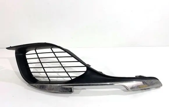 Peugeot 308 SW Front bumper lower grill 
