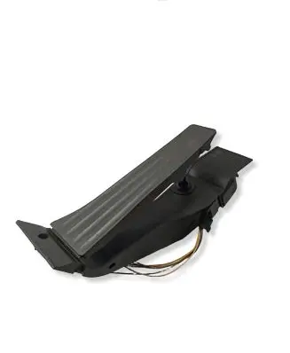 BMW 5 E60 E61 Accelerator throttle pedal 6766930 25916010 2702041