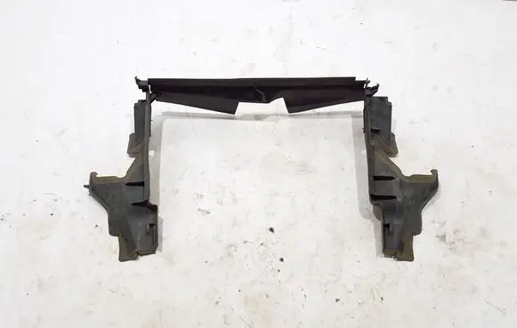 Renault Megane III Intercooler air guide/duct channel 214762972R
