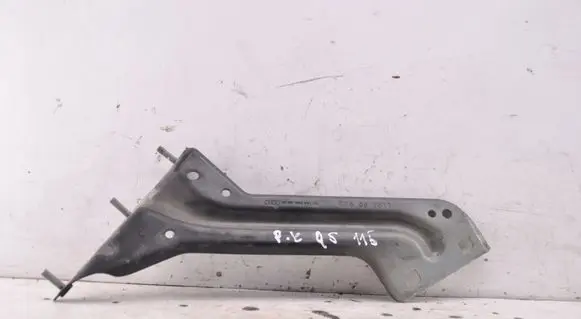 Audi Q5 SQ5 8R Fender mounting bracket 8R0821135
