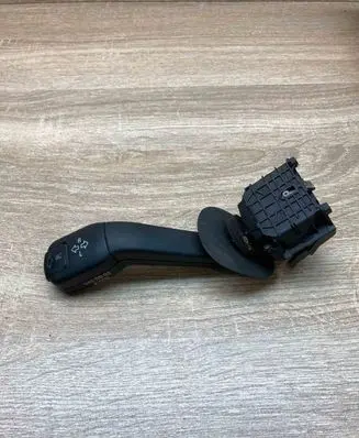 BMW 5 E39 Indicator stalk 8352172 011004