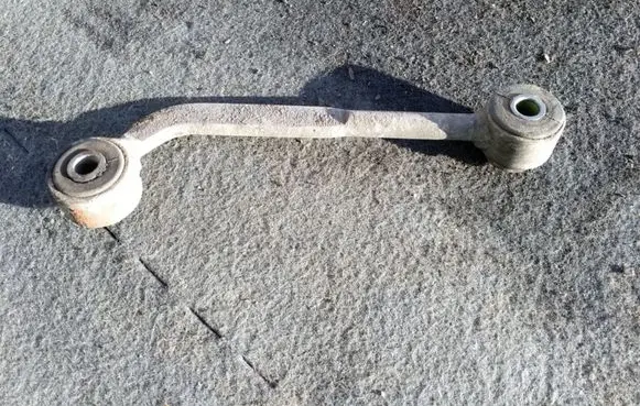Mercedes-Benz C W203 Rear suspension control arm 